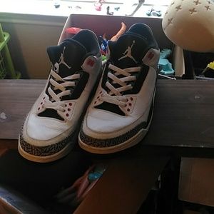 Air jordans style # 136064-123
